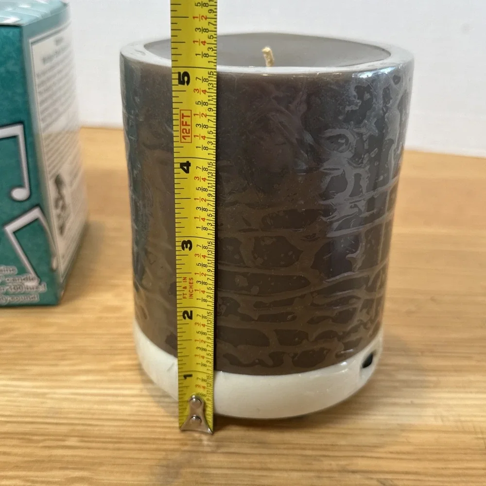 Michigan Spartans Musical Candle Plays MSU Fight Song When Lit